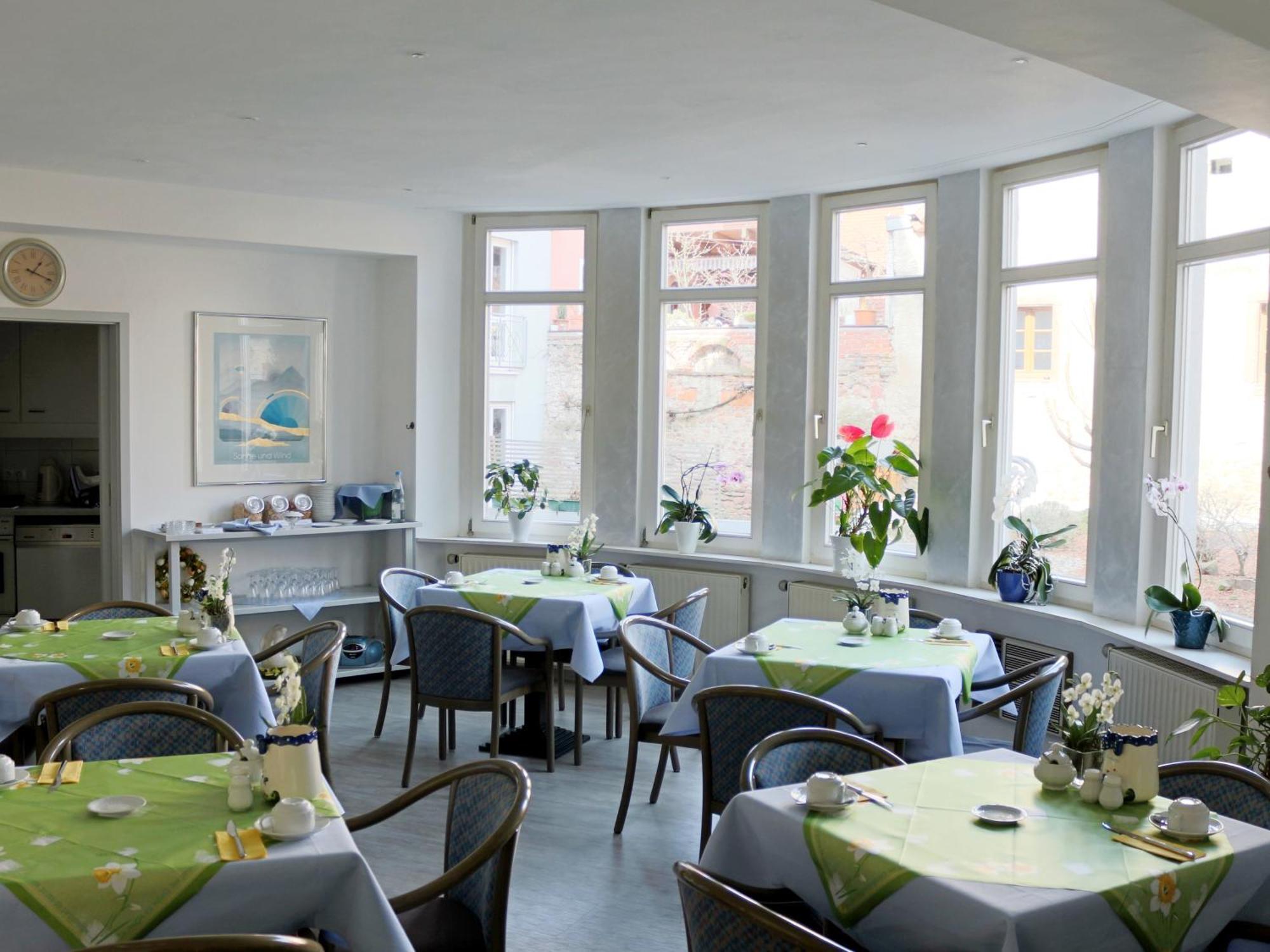 Hotel Cronberger Hof Ladenburg Eksteriør billede